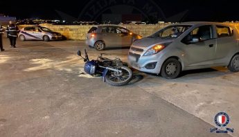 Munxar motorcyclist seriously injured in 3 vehicle collision Munxar motorcyclist seriously injured in 3 vehicle collision