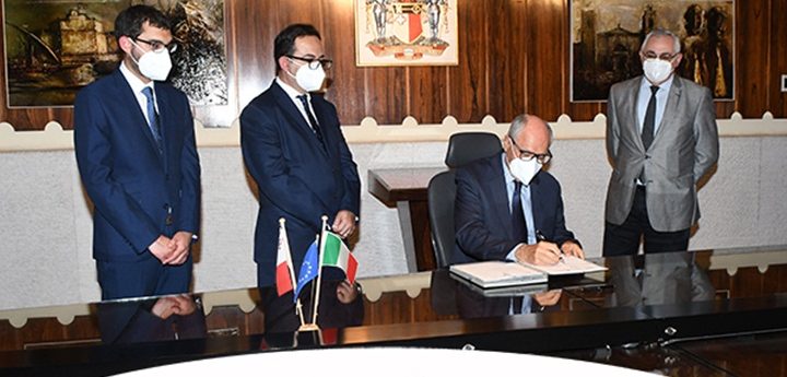 Cooperation agreement between the CBM and University of Macerata, Italy
