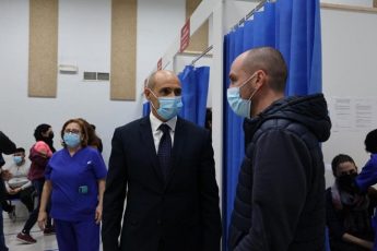Covid-19: Quarantine shortened for those vaccinated with booster and for contacts