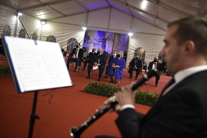 President ''does not have the power to ignore a law passed in Parliament''