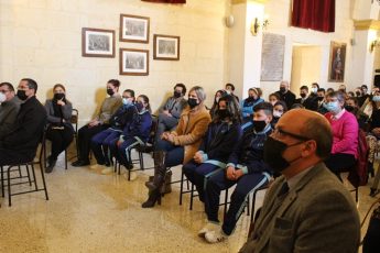 Books by Gozitan and Maltese students will be given to Pope Francis