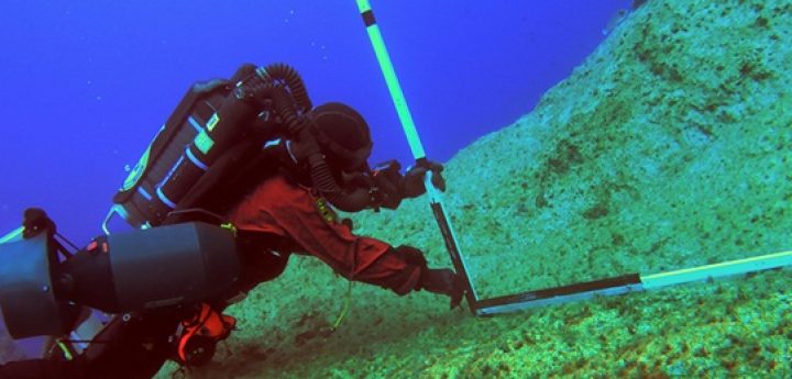 Azure Window collapse studied by underwater researchers