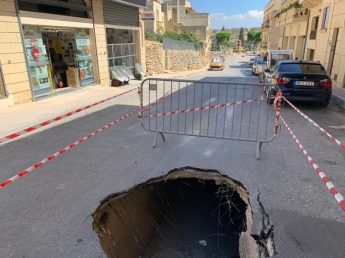 Partial road collapse in Ghajnsielem leaves gaping hole