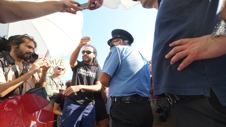 Comino public protest against ``authorities' inaction''