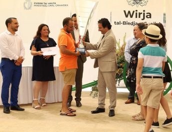 Acting President visits Santa Marija agriculture show