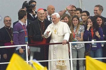 Appeal of the Holy Father for Pope Emeritus Benedict XVI