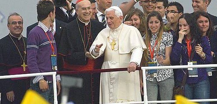 Appeal of the Holy Father for Pope Emeritus Benedict XVI