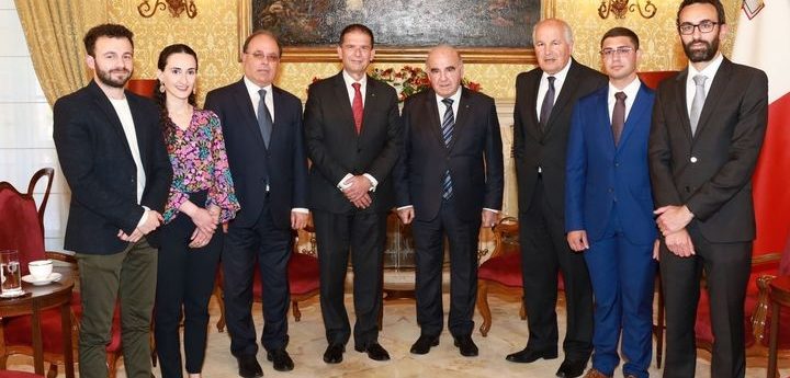 Representatives from Gozo organisations meet with the President