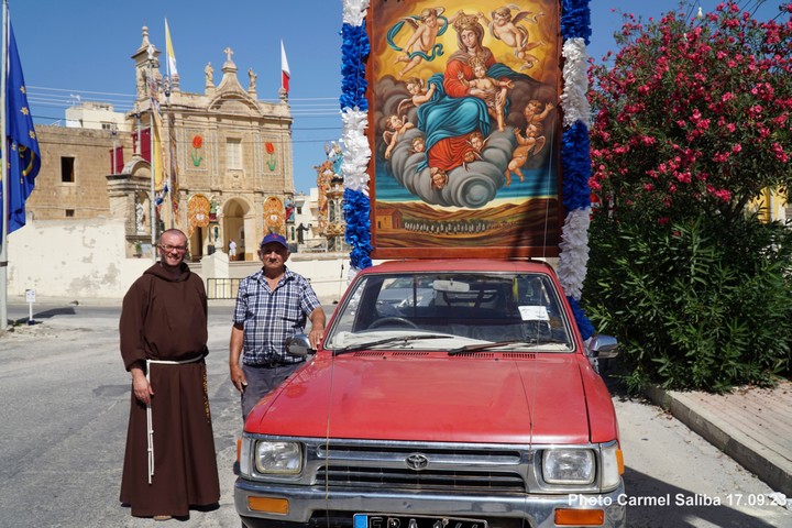 Gozo's traditional pilgrimage with effigy of Our Lady of Graces