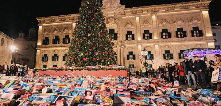 Thousands of gifts donated for children as a Gift with Love