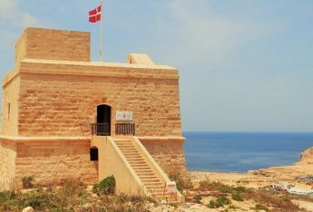 371 years of Dwejra Tower’s history…in just 45 minutes!