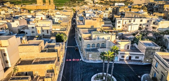 Reconstruction work underway on Triq it-28 ta April, Qala