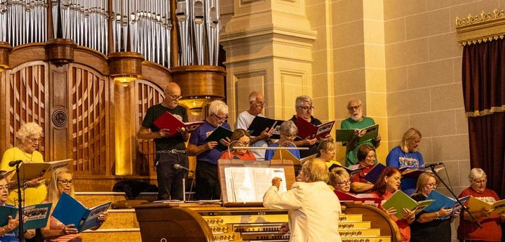 Gozo Community Choir raise over €550 for Sannat School