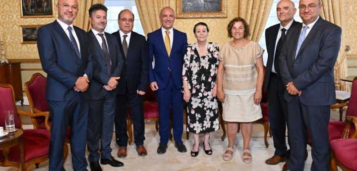 President receives courtesy call from Gozo Business Chamber members