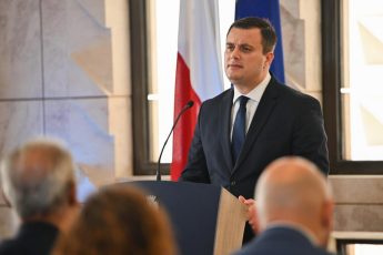 Legal amendments to strengthen fight against those who assault public officials