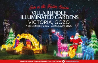 Villa Rundle Gardens illuminated for Christmas and a Christmas market