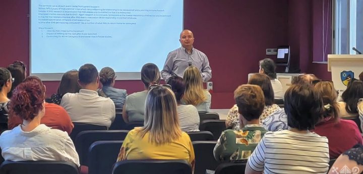 Empty Nesters: Gozo conference for parents whose children leave for University
