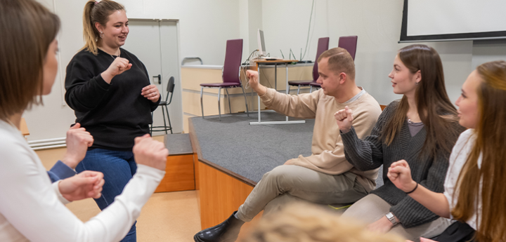 New milestone for Maltese sign language education