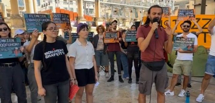 Momentum in support of Graffitti protest on proposed planning regulations
