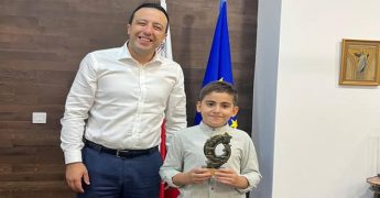Gozo Minister congratulates SuperTmatik winner Leon Azzopardi Gozo Minister congratulates SuperTmatik winner Leon Azzopardi