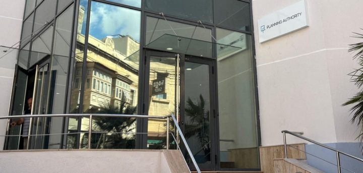 Court confirms PA decision on Victoria restaurant development