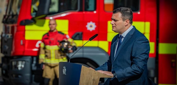 Four new firefighting vehicles for the Civil Protection Department