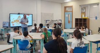 Gozitan Skola Sajf children learn more about the European Union Gozitan Skola Sajf children learn more about the European Union